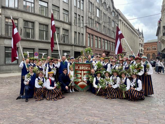 Ulbroka, jaunie goda tērpi